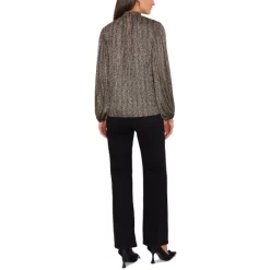 New 🤩 Vince Camuto Metallic Knit Flutter Sleeve Top Silver 😍