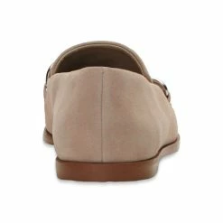 Flash Sale 🔔 Vince Camuto 👩 Women's Foronni Chained Tailored Loafers Jade 👏 -Vince Camuto Sales Store unnamed file 855